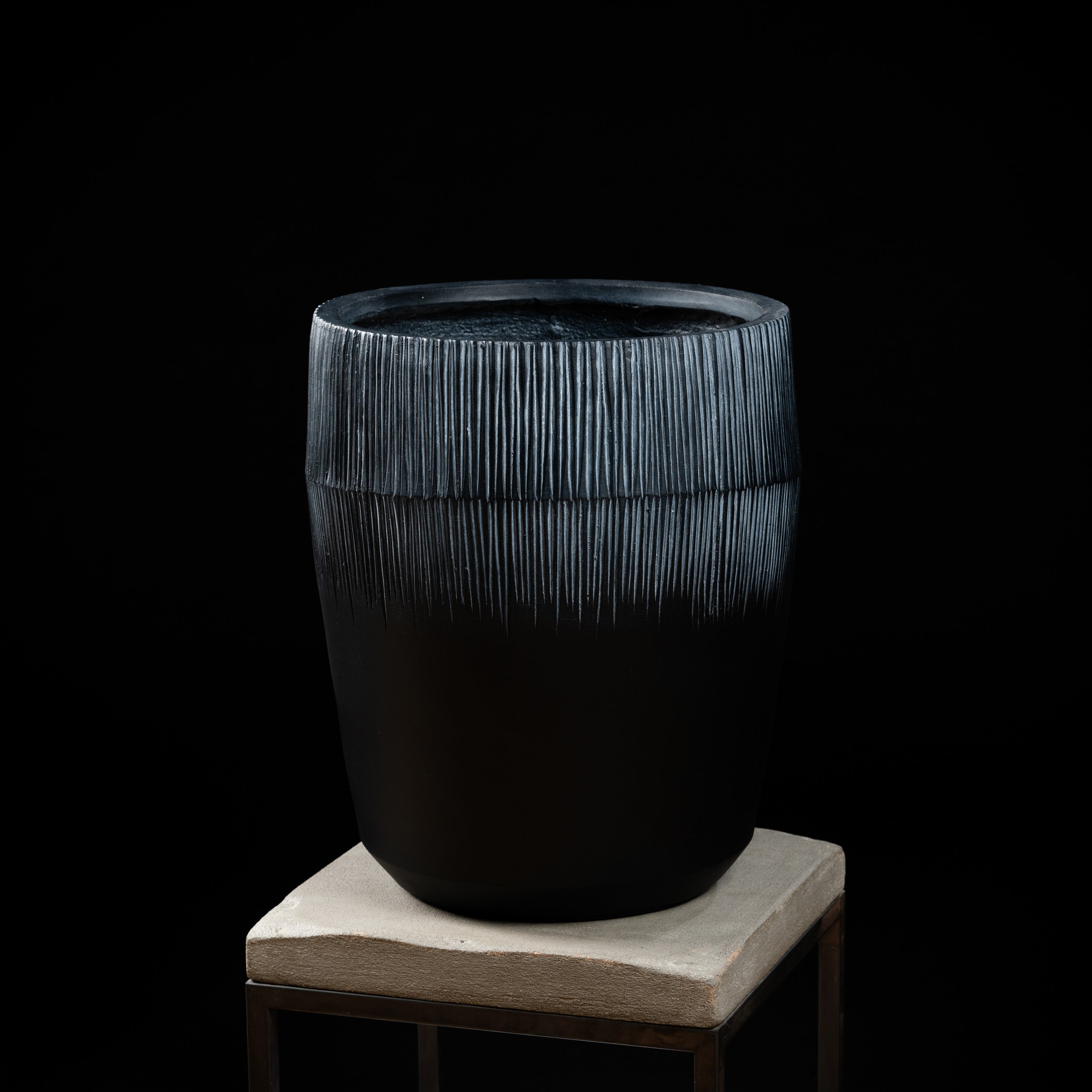 Cache-pot décoratif Vase Contemporain 38 cm — visuel produit, design contemporain pour intérieur