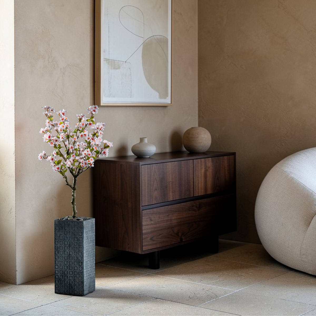 Cerisier du Japon artificiel 120 cm en mise en scène salon — décoration intérieure réaliste