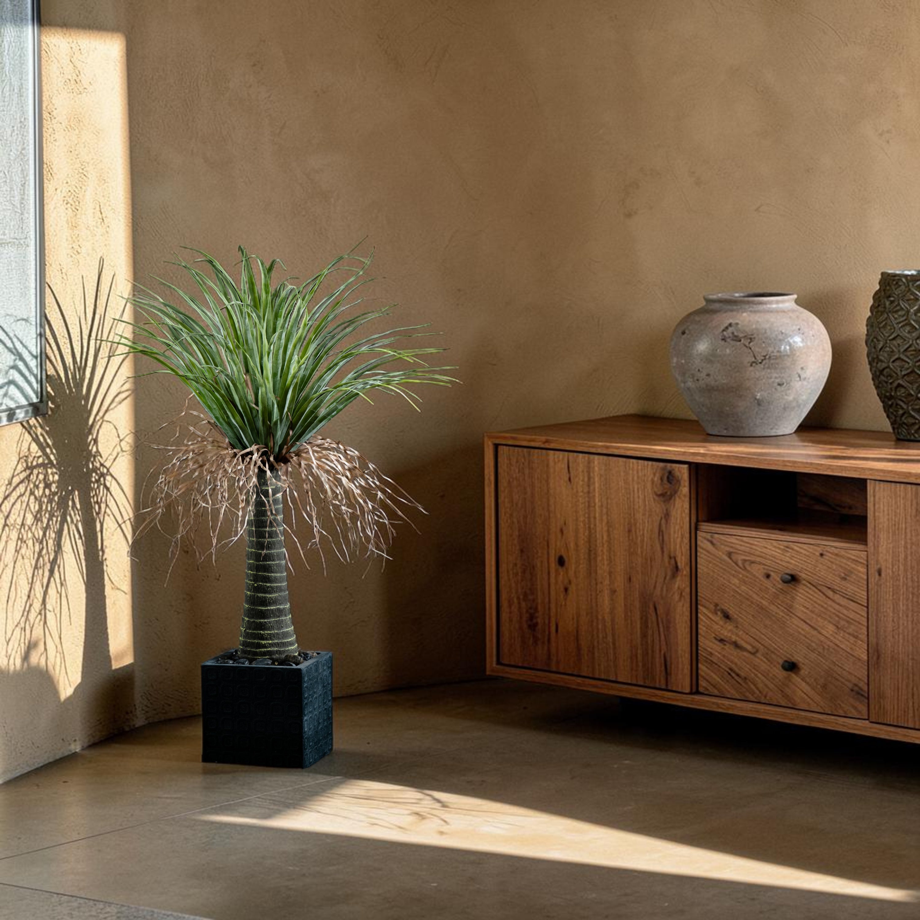 Plante artificielle Dracaena Plante De Dragonnier 110 cm en mise en scène salon — décoration réaliste