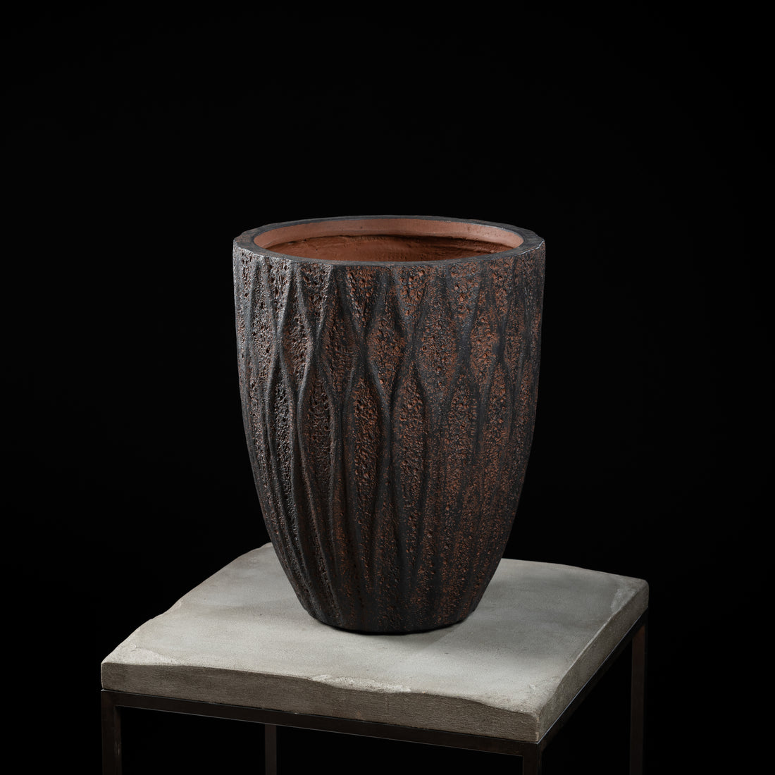 Cache Pot -Vase Antique