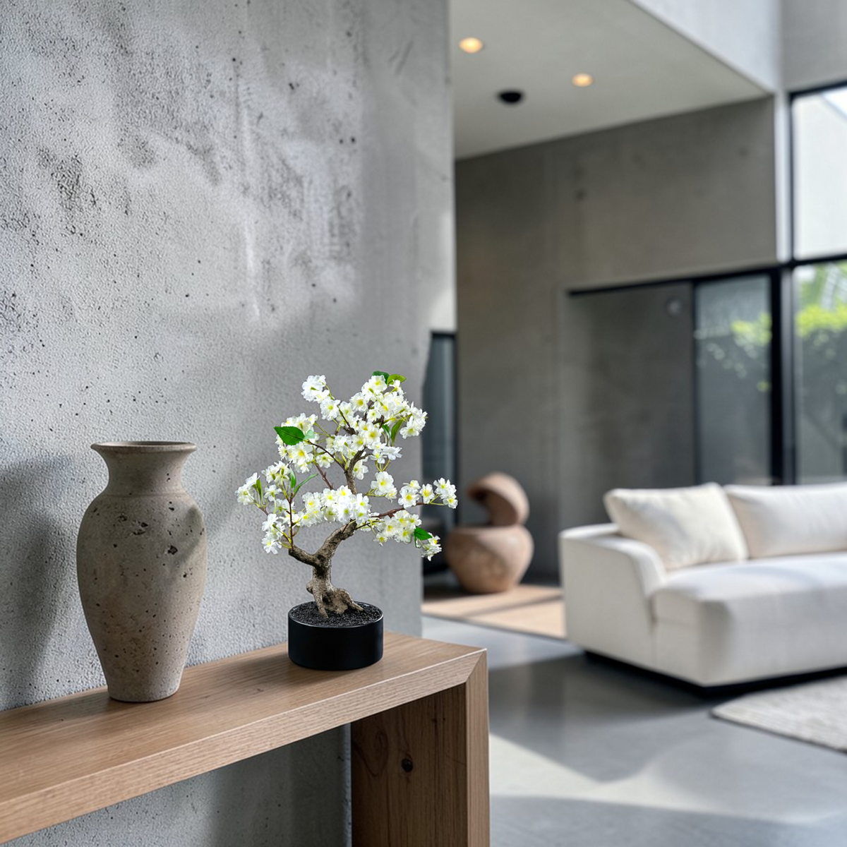 Bonsaï artificiel Cerisier 50 cm en mise en scène salon — décoration intérieure réaliste