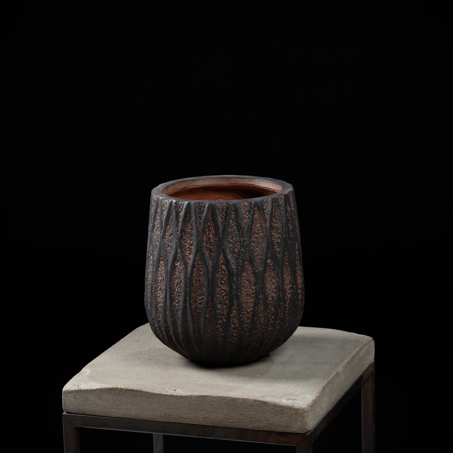 Cache-pot décoratif Haut Antique 28 cm — visuel produit, design contemporain pour intérieur