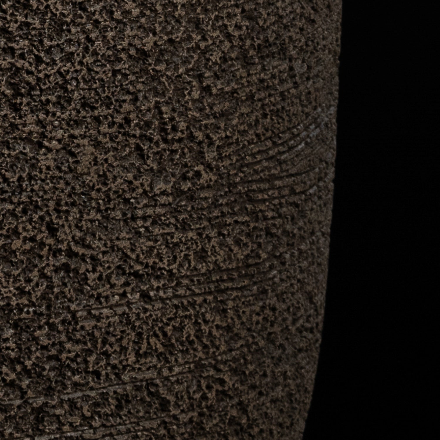 Cache-pot décoratif Quartz 28 cm — détail feuillage réaliste, design contemporain