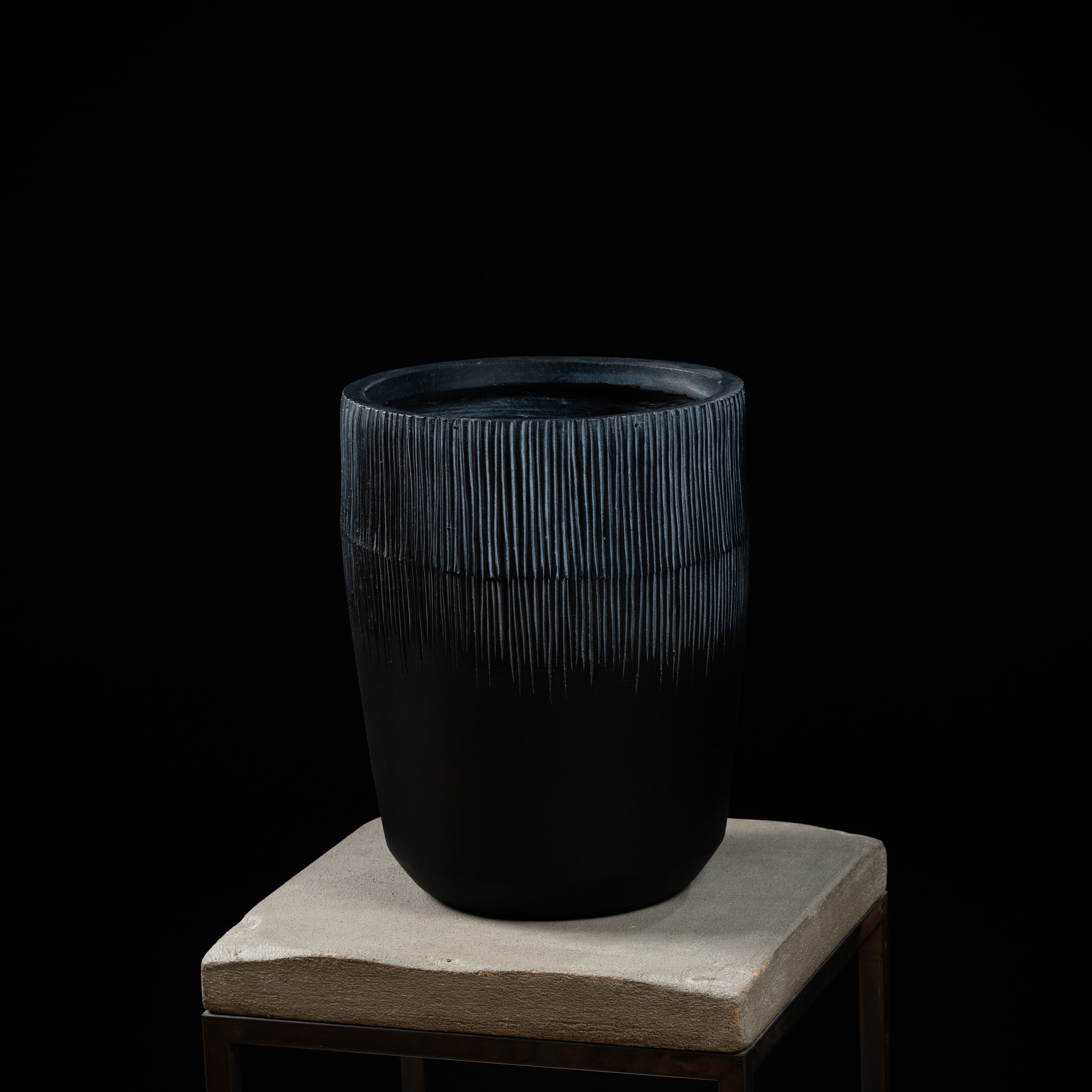 Cache-pot décoratif Vase Contemporain 26.5 cm — visuel produit, design contemporain pour intérieur