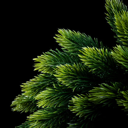 Couronne de sapin artificiel Nordmann 37 cm — détail feuillage réaliste, sans entretien