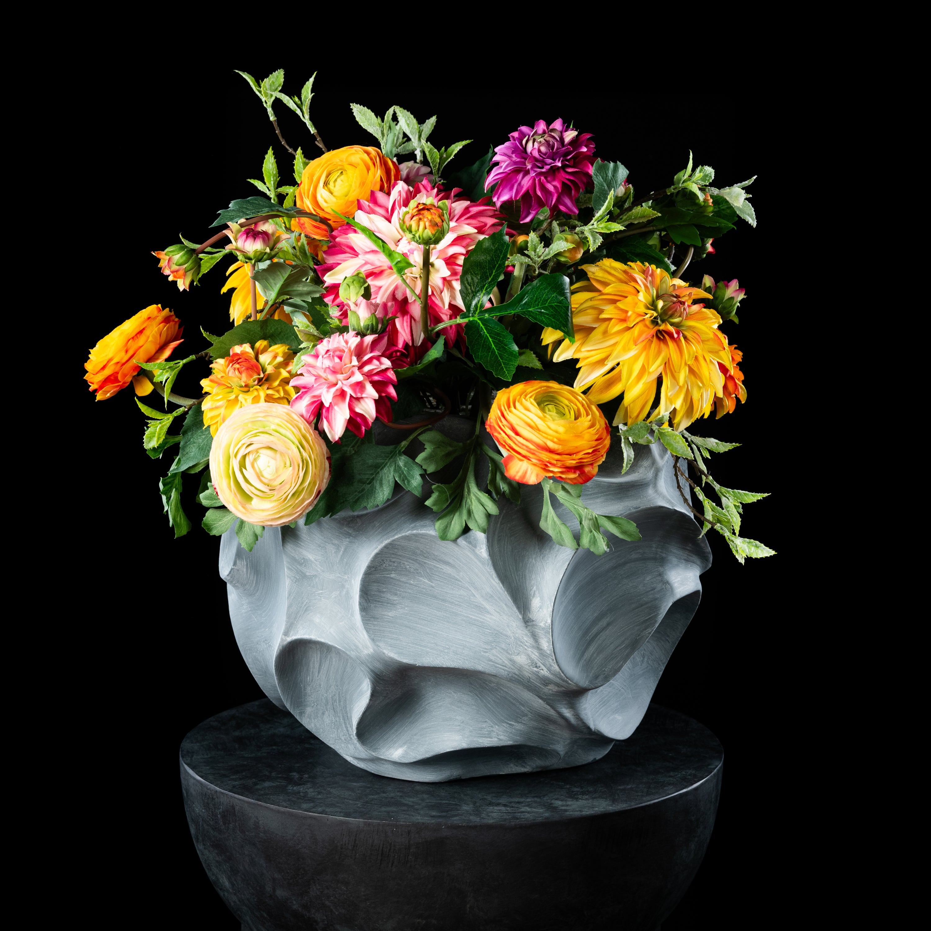 Vase Boule Design — vue de face, détail forme et finition du vase design réaliste